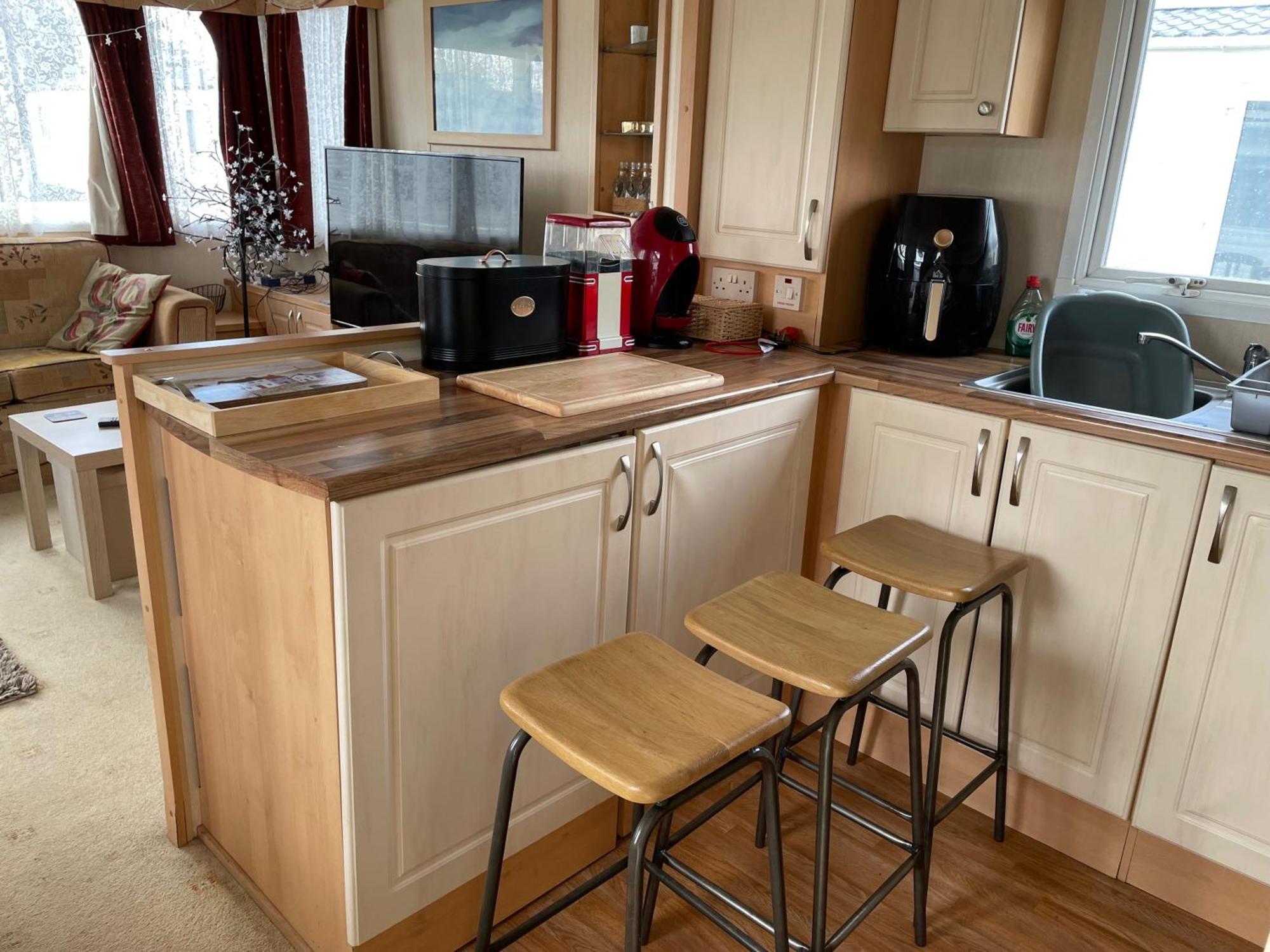 Cozy Camber Caravan 3 Bedroom Retreat With Decking Rye Exterior foto